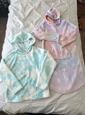 Girls Plush Hoodies Bundle BCBG Girls + 32 Heat Pastel Tie Dye